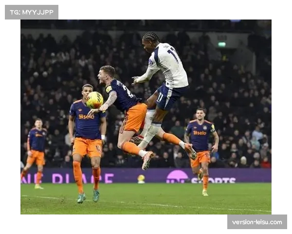 热刺九轮不胜仅积29分 距离降级区仅4分保级警报拉响 热刺九轮不胜仅积29分 距离降级区仅4分保级警报拉响