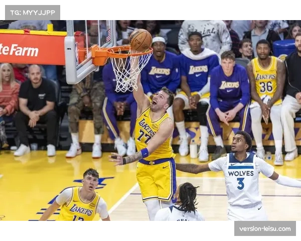 东契奇背靠背两场合计100分 得分爆炸力联盟独一档 东契奇背靠背两场合计100分 得分爆炸力联盟独一档