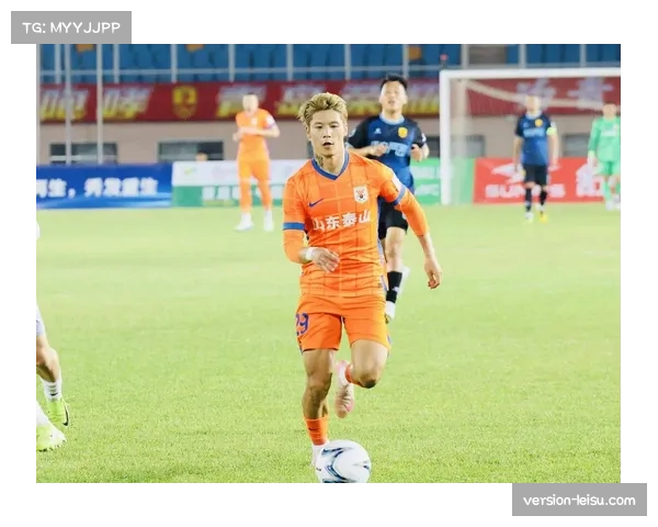 山东泰山克雷桑定位球绝杀 关键时刻进攻执行力凸显 山东泰山克雷桑定位球绝杀 关键时刻进攻执行力凸显